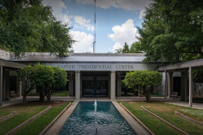 Self-Guided Scavenger Hunt: Hipsters Haven in Little Five Points - Exploring Little Five Points: A Neighborhood Known for Its Creativity