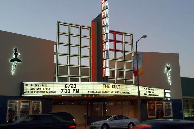 Self Guided Scavenger Hunt: Tinseltown's Biggest Stars - Key Points