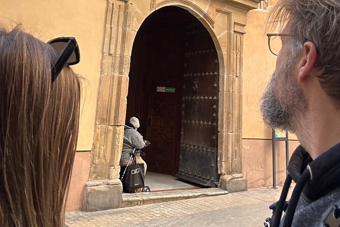 Self-Guided Secrets of Malaga Exploration Game - Exploring Malaga’s Secrets Through Puzzles and Photo Tasks