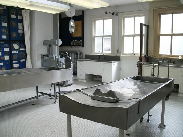 Self-Guided Smartphone Walking Tour of Gastown - Key Points