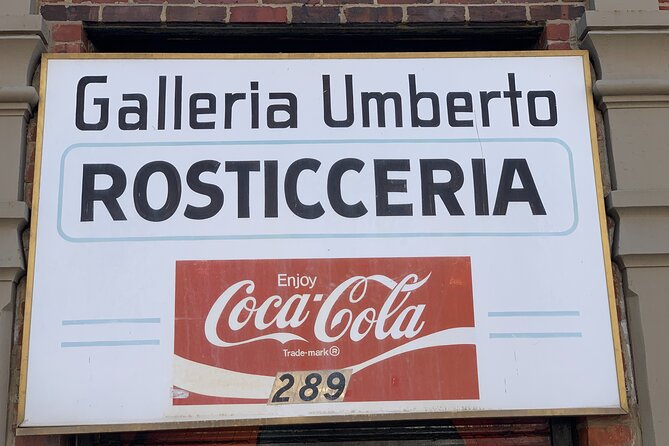 Self Guided "The North End Pizza, Cannoli and Picnic" Solo Walking Tour - The Historic Old North and the Lantern Hanging Hero