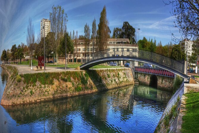Self-guided tour Bike + Surf - Relaxing at Porto’s Largest Urban Park