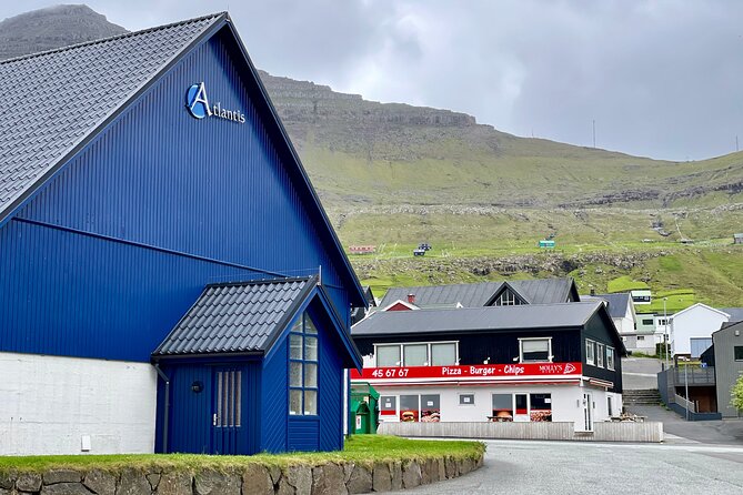 Self-guided Tour Rebellion in Klaksvik in the 1950ies - The Hostage Situation at Ferjulega and the Bay View