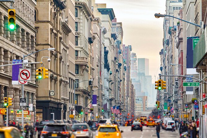 Self Guided Walking Audio Tour of Lower Manhattan, New York - Key Points