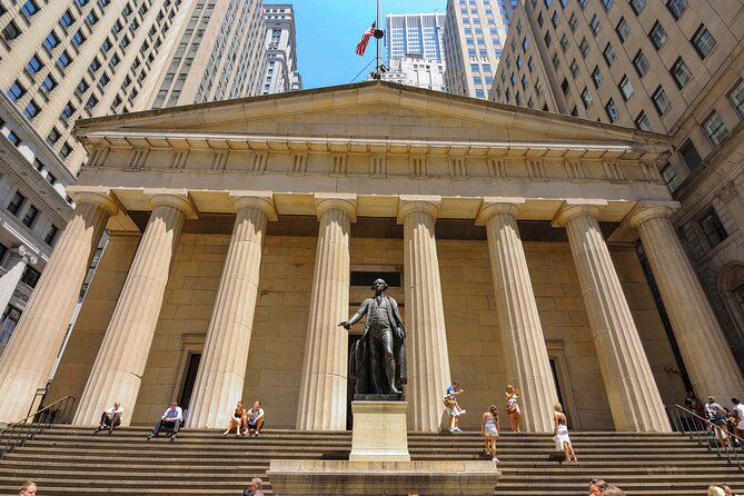 Self Guided Walking Audio Tour of Lower Manhattan, New York - Savor Classic Jewish Deli Fare at Katz’s Delicatessen