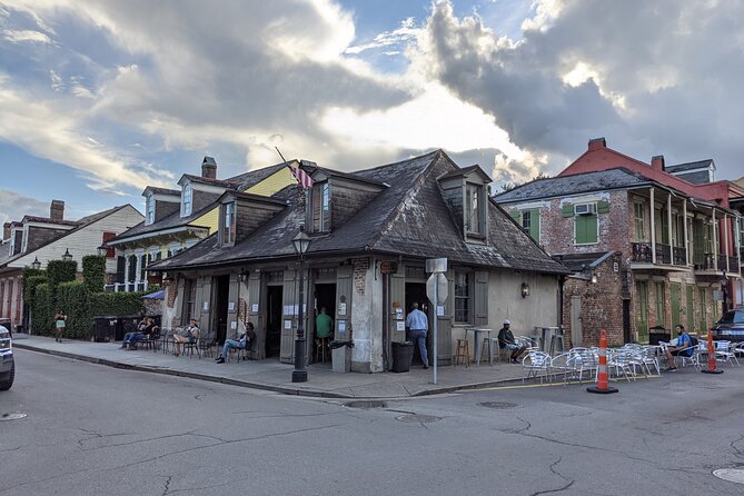 Self-Guided Walking Tour French Quarter In New Orleans - Explore Pirates Alley and Its Legendary Tales