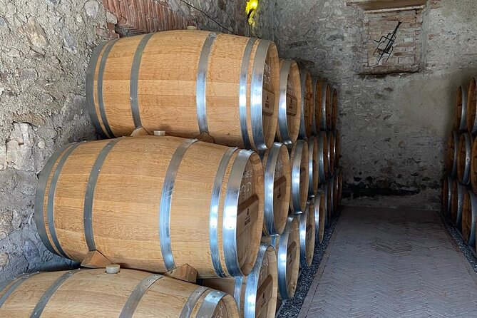 Self-guided Wine tour in Franciacorta, Full-Day Experience with Lunch - The Lunch Experience: Authentic and Well-Paired