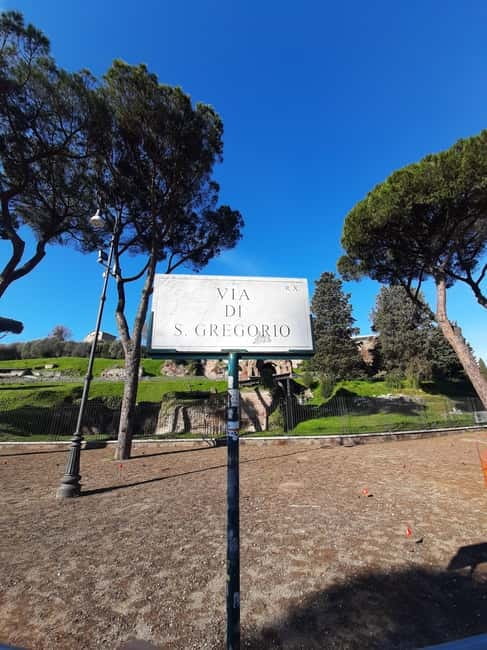 Semi Private 1 hour tour of Colosseum- Group size 7 - Explore the Colosseum with an Intimate Small Group Tour