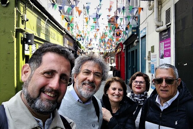 Semi-Private (8people max) 2.5 Hr Dublin Walking Tour - Meet at the Molly Malone Statue for a Personal Dublin Introduction