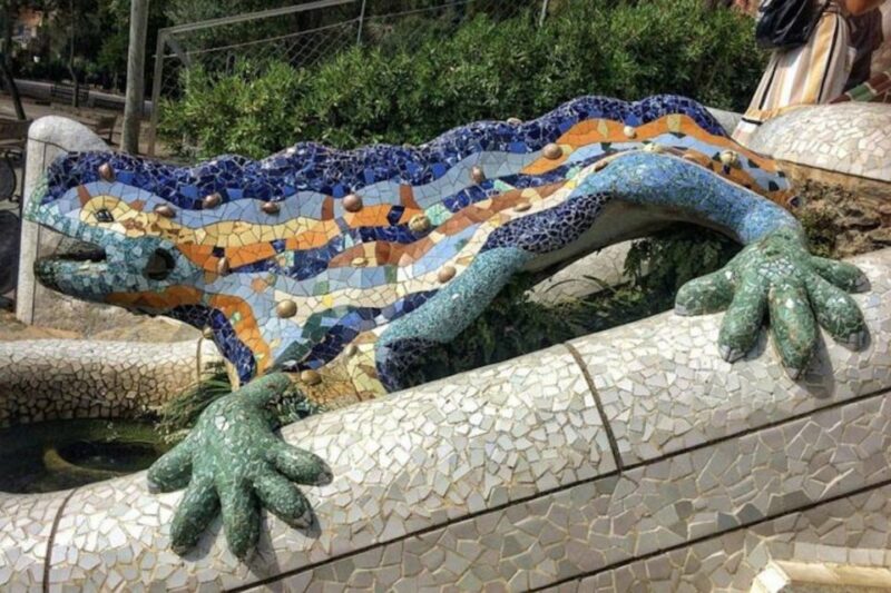 Semi-Private Barcelona Gothic, Parc Guell & Sagrada Familia - The Logistics: Meeting Point, Group Size, and Ticketing