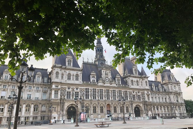 Semi-Private French Revolution and Conciergerie tour - Discovering Opera Bastille and the Marais District