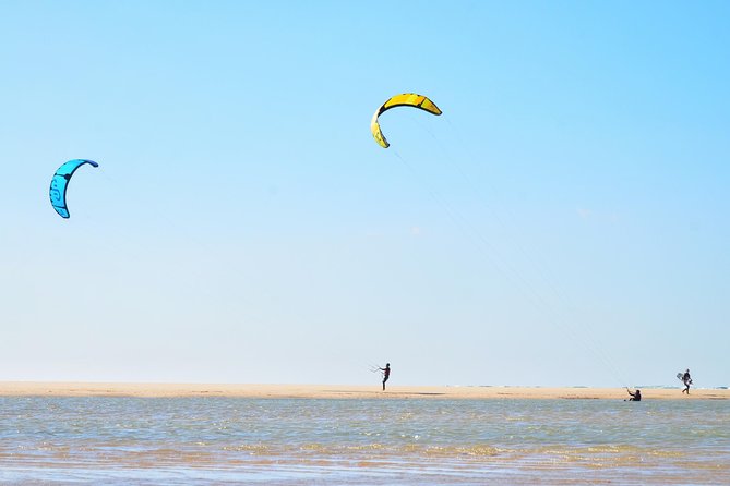 Semi-private kitesurfing lessons in Tarifa (adapted to every level) - The Experience Duration and Pacing