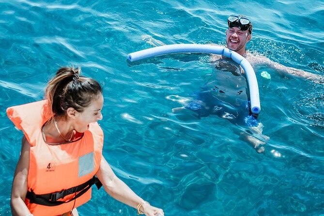 Semi Private Santorini Catamaran Tour - Key Points