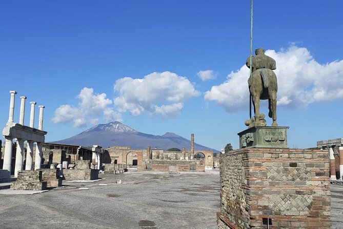 Semi - Private tour of Pompeii with an Archeologist - Pompeiis Ancient Streets and Theaters