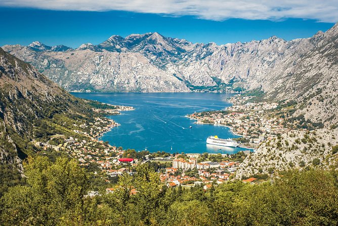 Semi-Submarine: Kotor Bay Panorama & Underwater Experience - The Role of the Knowledgeable Skipper and Guide