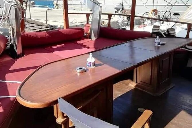 SEMIPRIVATE GALATEA tour Antiparos-Blulagoon-Despotiko-FREE DRINK - Discover the Unique Semiprivate Galatea Tour from Paros for an Authentic Greek Sailing Experience