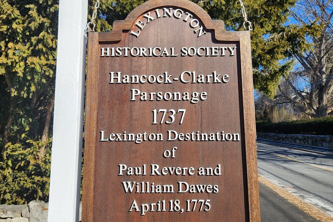 Semiprivate Revolutionary Tour of Lexington, Concord, and Boston - Discovering Artifacts and Battle Sites in Concord