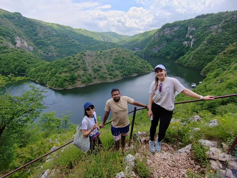 Serbia: Uvac Canyon Tour with Ice Cave and Boat Ride - Exploring the Uvac Canyon from the Molitva Viewpoint