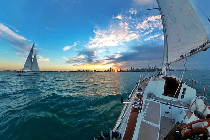Serene Private Sunset Sail on Lake Michigan - Navy Pier, Chicago - Explore Navy Pier and Chicagos Lakefront from the Water