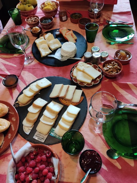 Serra da Estrela: Serra da Estrela cheese tasting - Flexibility and Booking Options