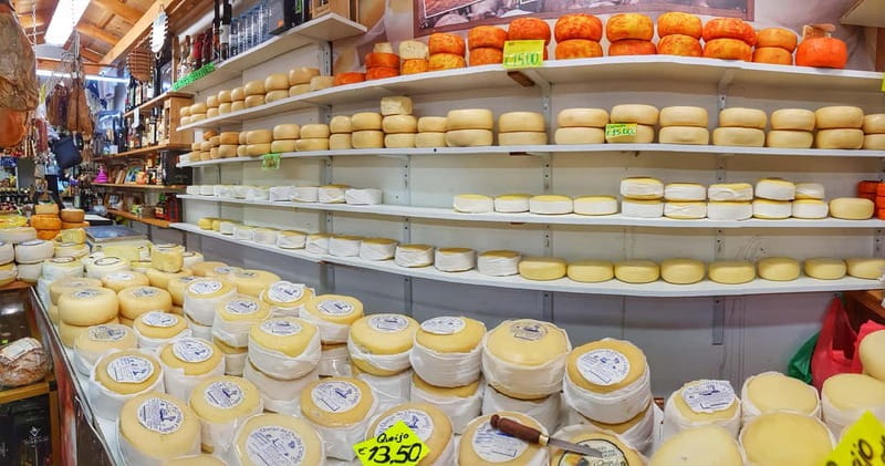 Serra da Estrela: Tour of the Natural Highlights - Admiring the Nossa Senhora da Boa Estrela Rock Sculpture