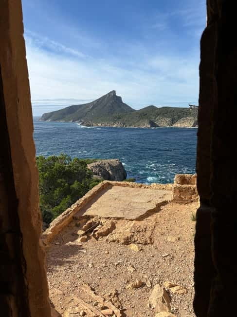 Serra de Tramuntana: Easy coastal hike with beautiful views - Meeting Point and Group Experience