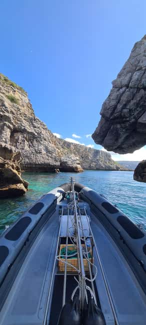 Sesimbra: Boat Trip to the wild beaches and caves - Exploring Sesimbra’s Famous Wild Beaches