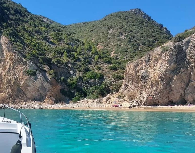 Sesimbra: Private boat trip in the Arrábida Natural Park. - Exploring Alpertuche Beach’s Wild Charm