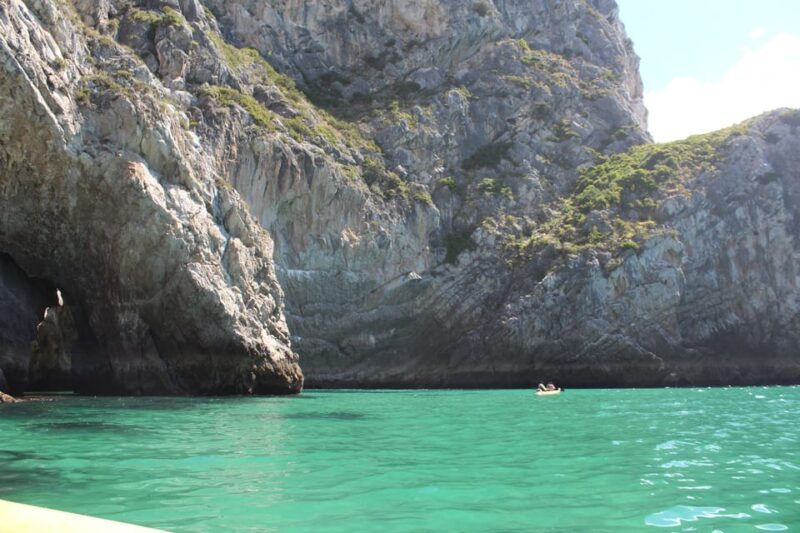Sesimbra: Ribeiro Cavalo Beach, Caves, & Arrábida Kayak Tour - Guides and Their Personalities