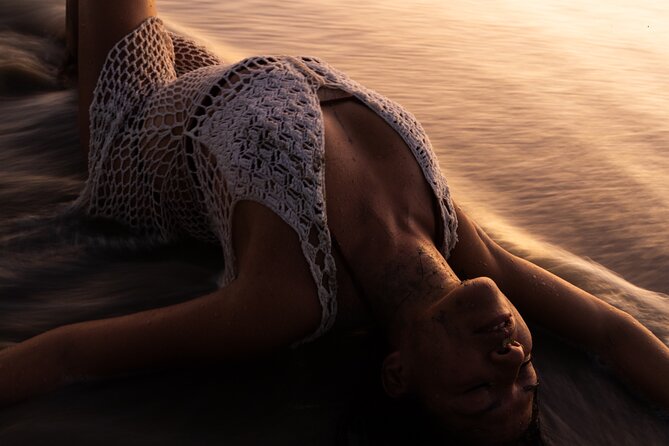 Sesión de fotos privada en Puerto Escondido - Capturing Memories with a Private Photo Session in Puerto Escondido