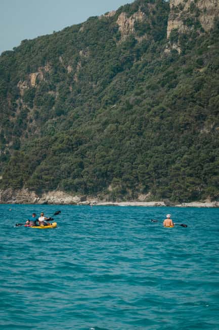 Sestri Levante: Kayak Excursion in the Biodiversity of the Bay of Gold - The Coastal Views and Secret Coves