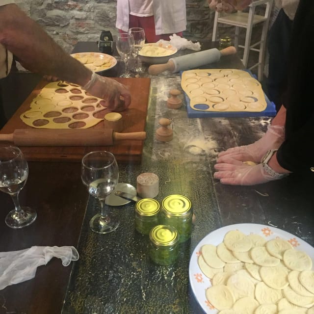 Sestri Levante: Pesto & Cooking Classes, Wine Tasting - Baking Genoese Focaccia and Bread from Scratch