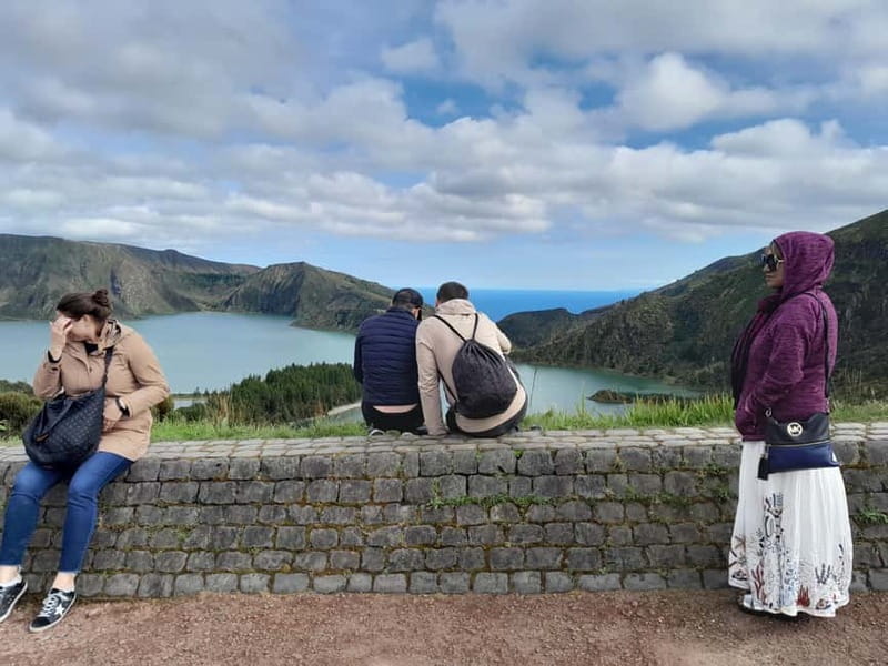 Sete Cidades: Day Tour - Blue & Green Lake and Fire Volcano - Visiting a Pineapple Plantation and Learning Its History