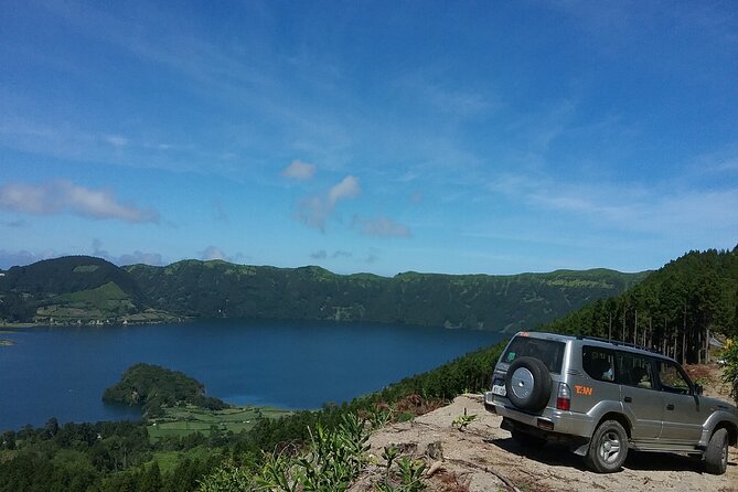 Sete Cidades Full-Day 4WD Tour from Ponta Delgada with Hiking - Hiking Through Serra Devassa and Viewing Lagoons