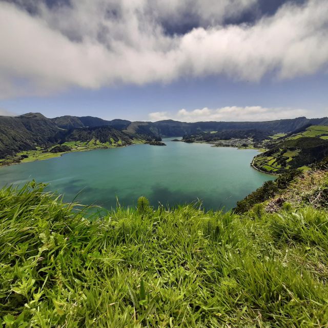 Sete Cidades: Half-Day ATV Quad Tour - Expert Guides and Safety Focus