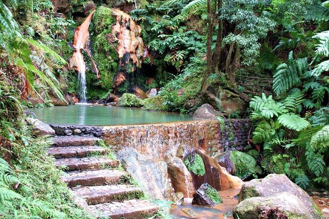 Sete Cidades / Lagoa do Fogo - Full Day Tour - Viewing the Lakes from Vista do Rei