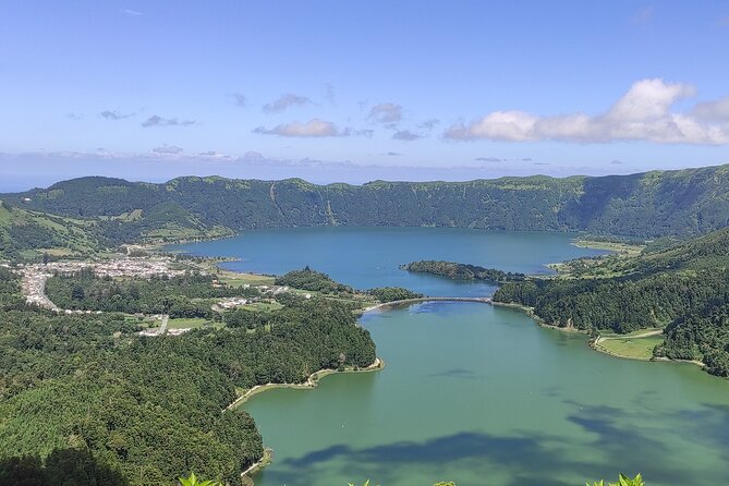 Sete Cidades on Jeep - Relaxed Exploration in Sete Cidades Town