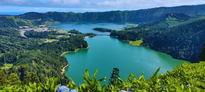 Sete Cidades: West Coast Tour (w/Lunch) - The Route and Highlights of the Tour