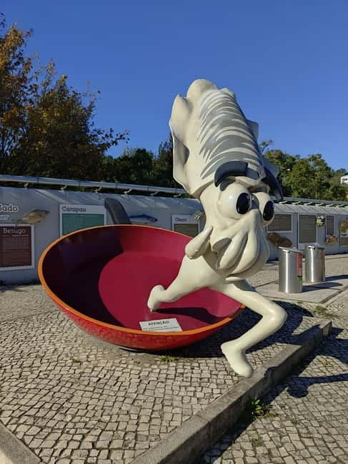 Setúbal: Private Walking Tour with Tastings - Livramento Market: A Feast for the Senses