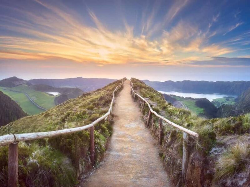 Seven Cities and Lagoa do Fogo Full-Day Tour - Visiting Pico do Carvão and the Sete Cidades Region