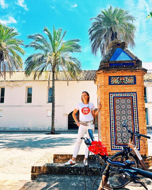 Sevilla: 100% Nederlandstalige Highlights Tour op E-BIKE - Iconic Landmarks: La Giralda and Torre del Oro