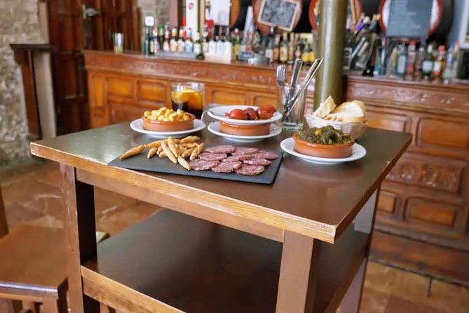 Sevilla Food Tour: Tapas, Wine, History & Traditions - Walking the Historic Streets of Sevilla’s Centro Historico