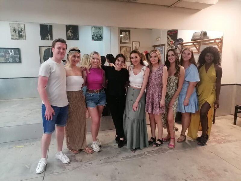 Sevilla: Latin Dance and Salsa Class Experience - Practical Tips for Participants