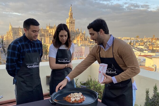 Sevilla: Panoramic Highlights Rooftop Tour & Paella Cooking Class - The Special Souvenir and Gift