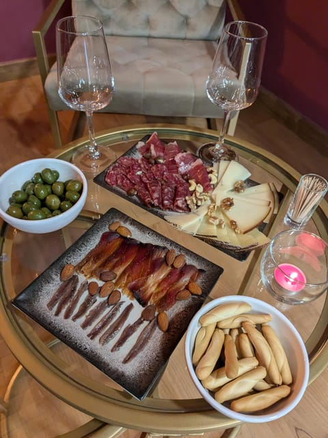 Sevilla: Wine Chat in Vinalium - Timing and Booking Flexibility