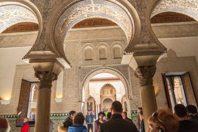 Seville: Alcázar and Cathedral Entry Ticket and Guided Tour - The Experience of the Guides