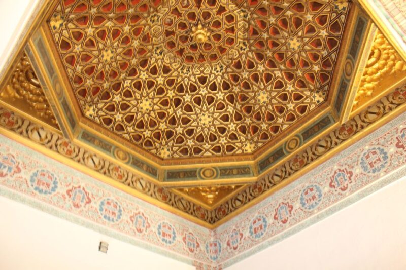 Seville: Alcazar, Cathedral, and Giralda Skip-the-Line Tour - Climb to the Top of Giralda Tower