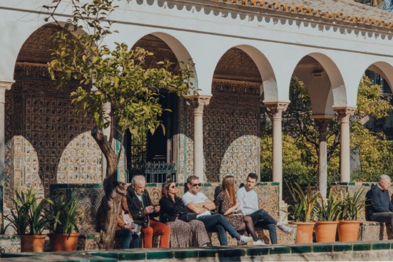 Seville: Alcázar Fast-Track Access with Guided Tour - Key Points