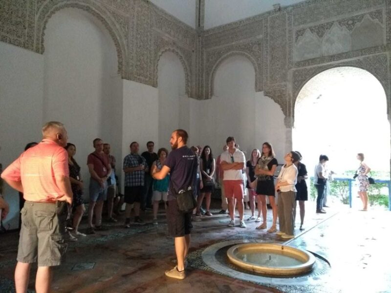 Seville: Alcázar Fast-Track Access with Guided Tour - The Guide’s Role in Enriching the Experience