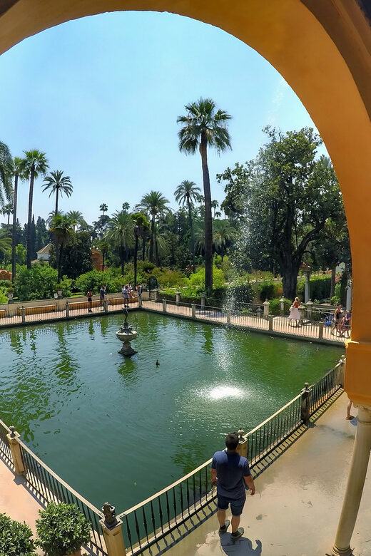 Seville: Alcazar Private Tour - Overview of the Alcazar Private Tour in Seville